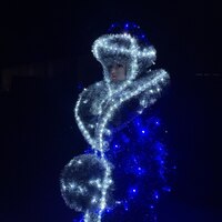 Световая уличная фигура Снегурочка Серия Мишура