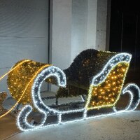 Световая фигура Сани со скамьей