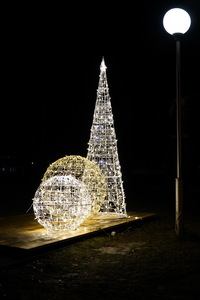 Световое дерево Конус Ажурный 2,5м