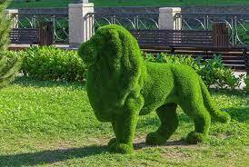 Фигура из искусственной травы - топиари Лев