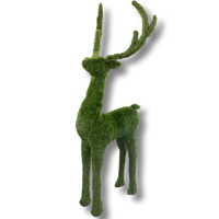 Фигура из травы - топиари Олень